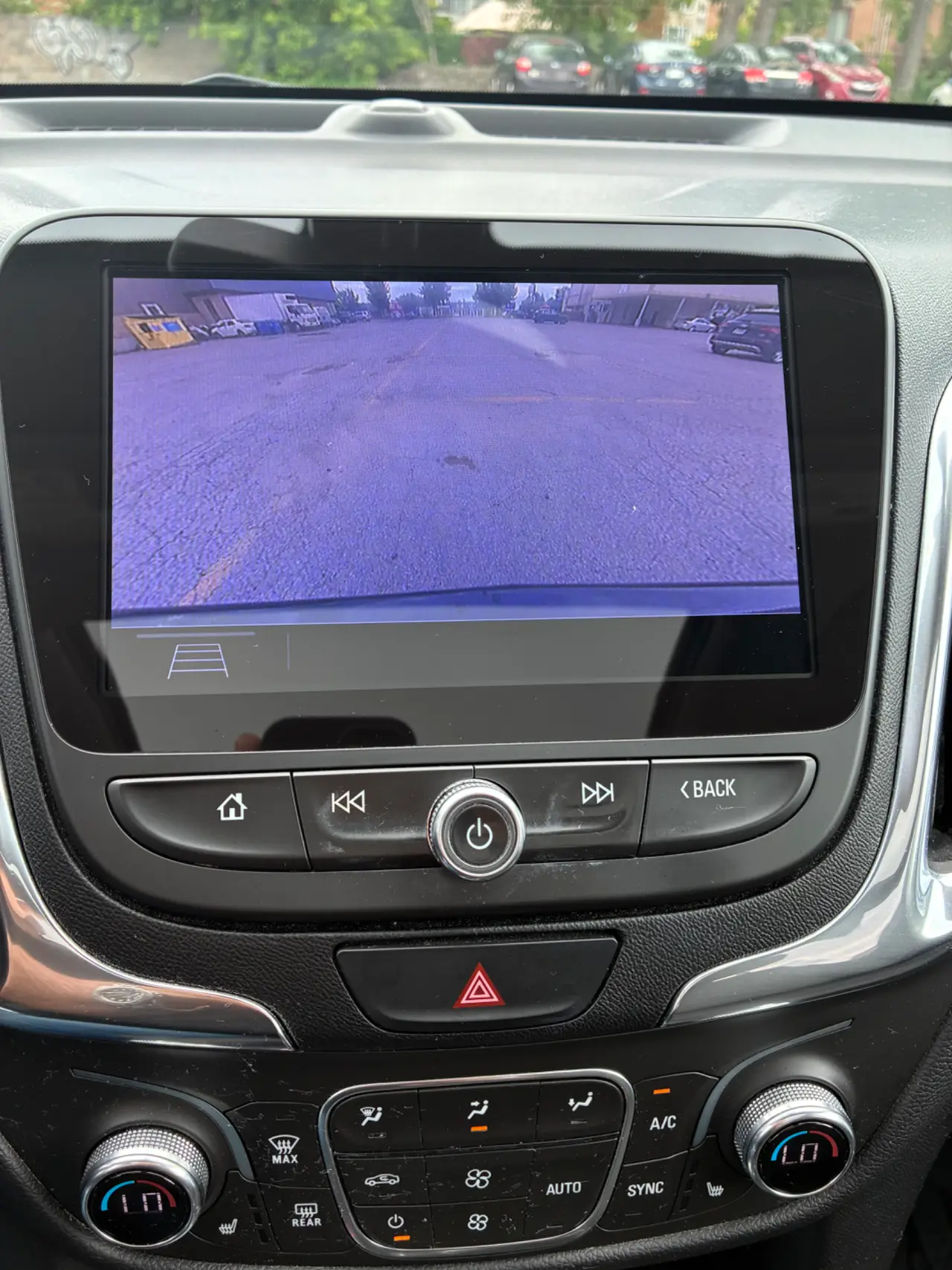 Chevrolet Equinox thumbnail 13