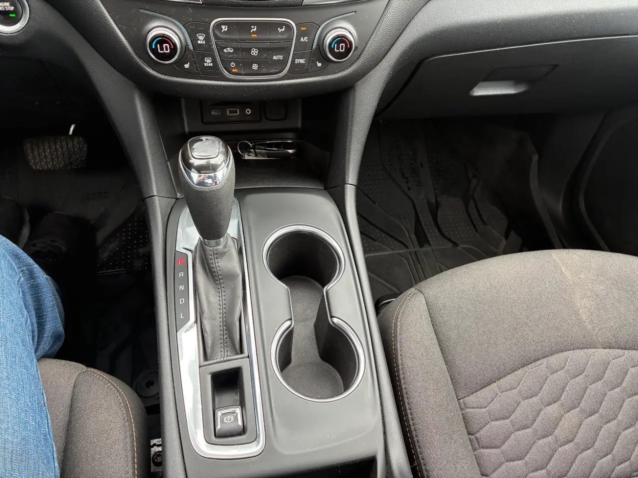 Chevrolet Equinox thumbnail 15