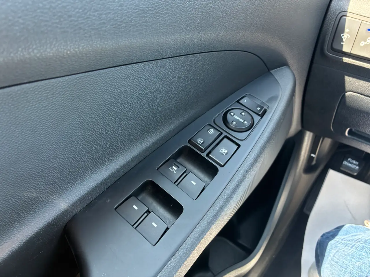 Hyundai  Tucson thumbnail 16