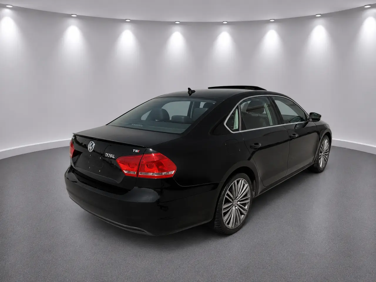 Volkswagen  Passat  thumbnail 10