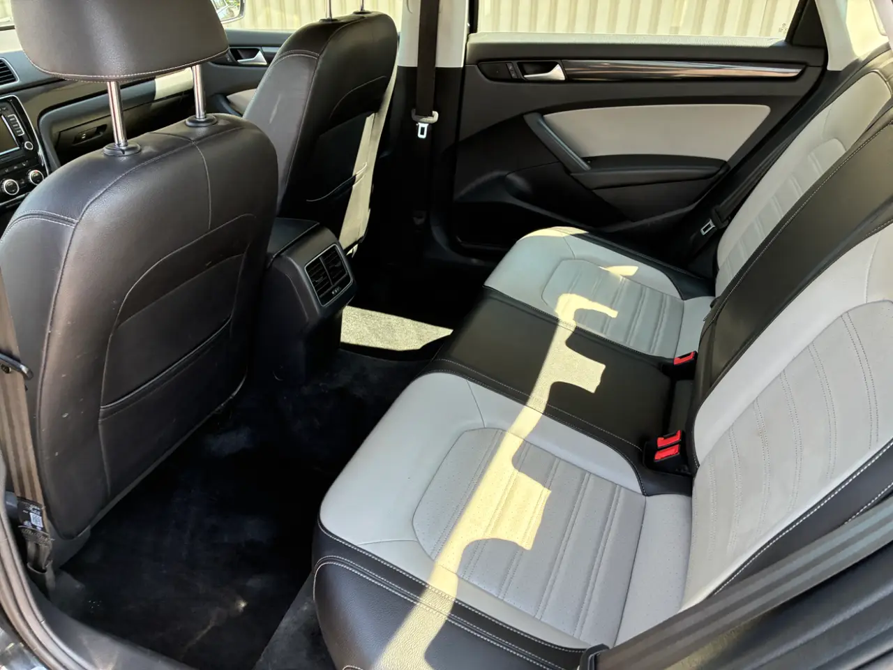 Volkswagen  Passat  thumbnail 5