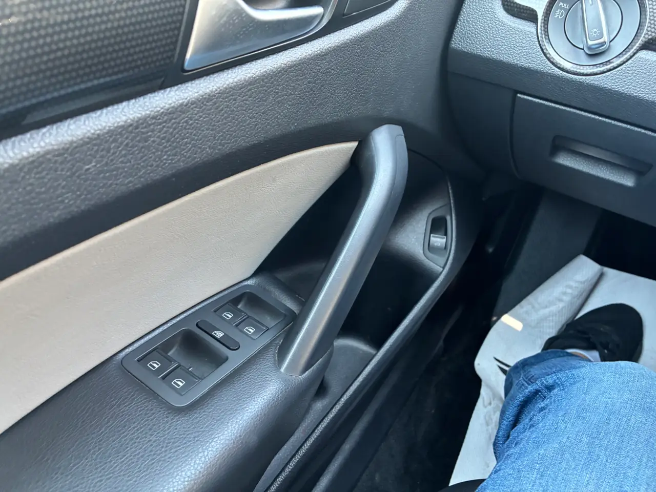 Volkswagen  Passat  thumbnail 14