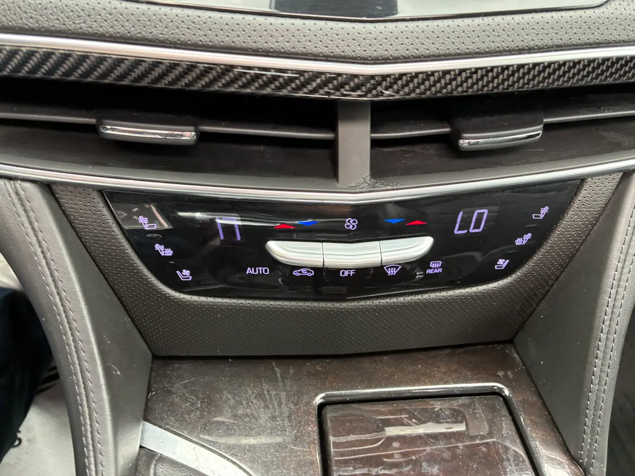Cadillac  CT6  thumbnail 15