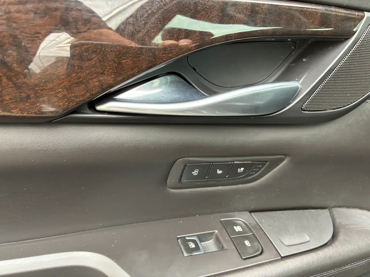 Cadillac  CT6  thumbnail 17