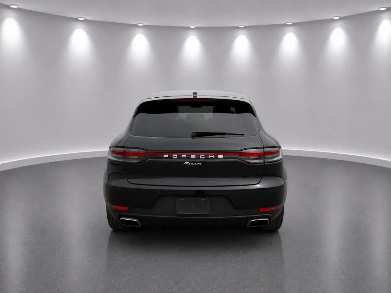 Porsche Macan AWD thumbnail 3