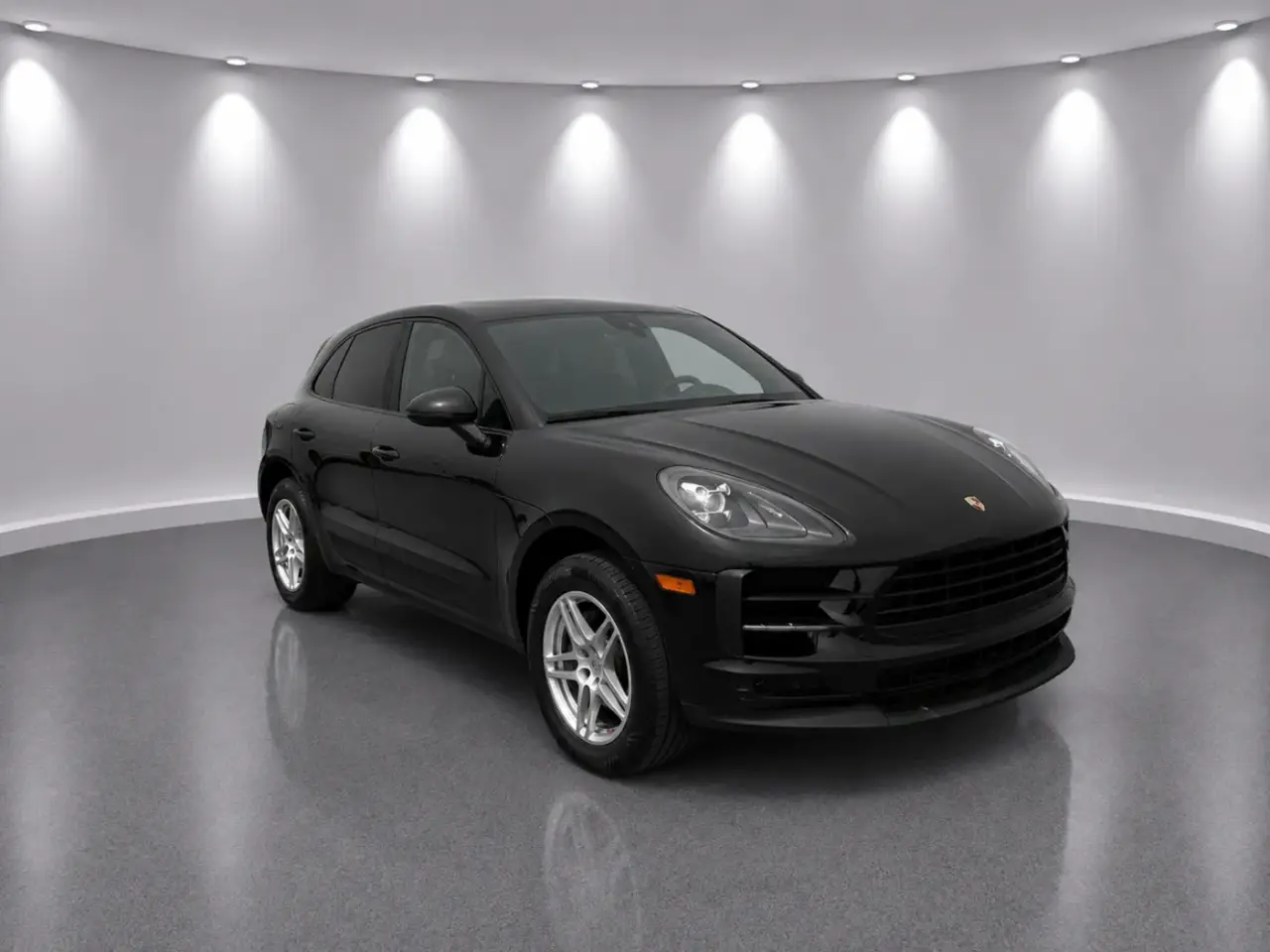 Porsche Macan AWD thumbnail 5