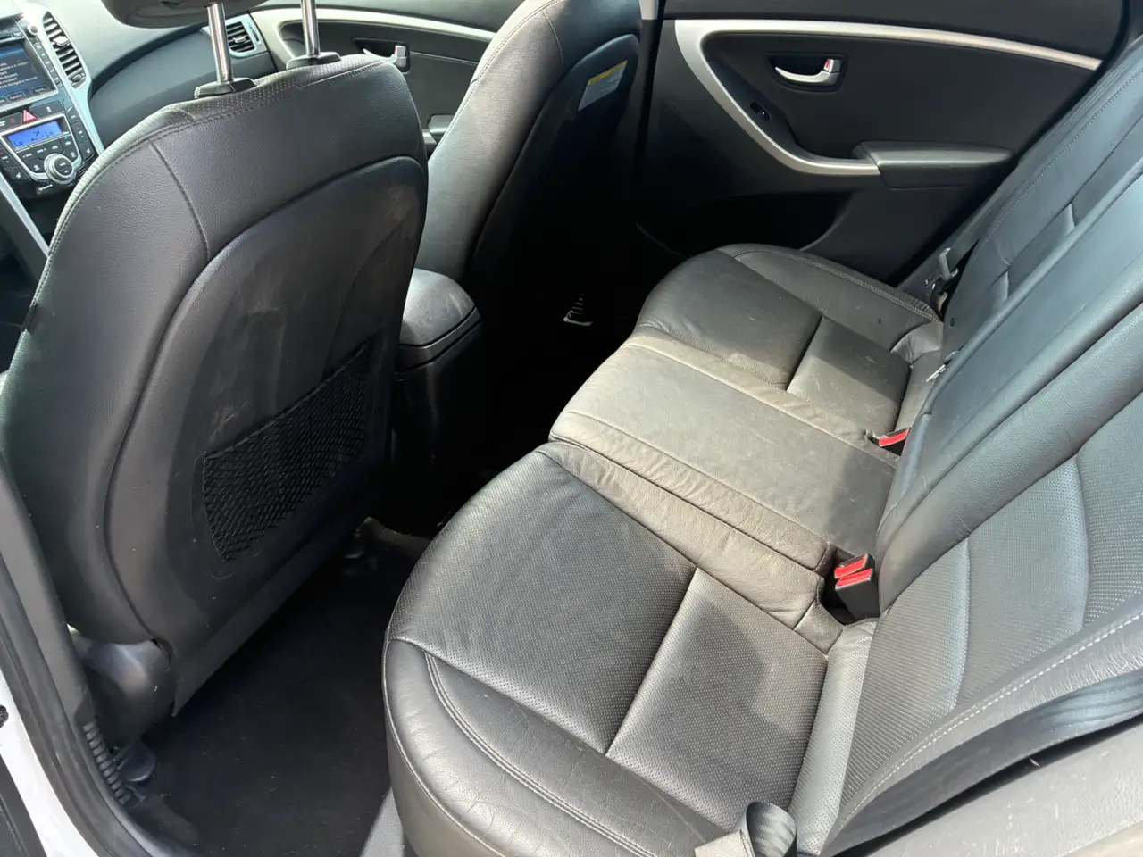 Hyundai  Elantra GT thumbnail 7