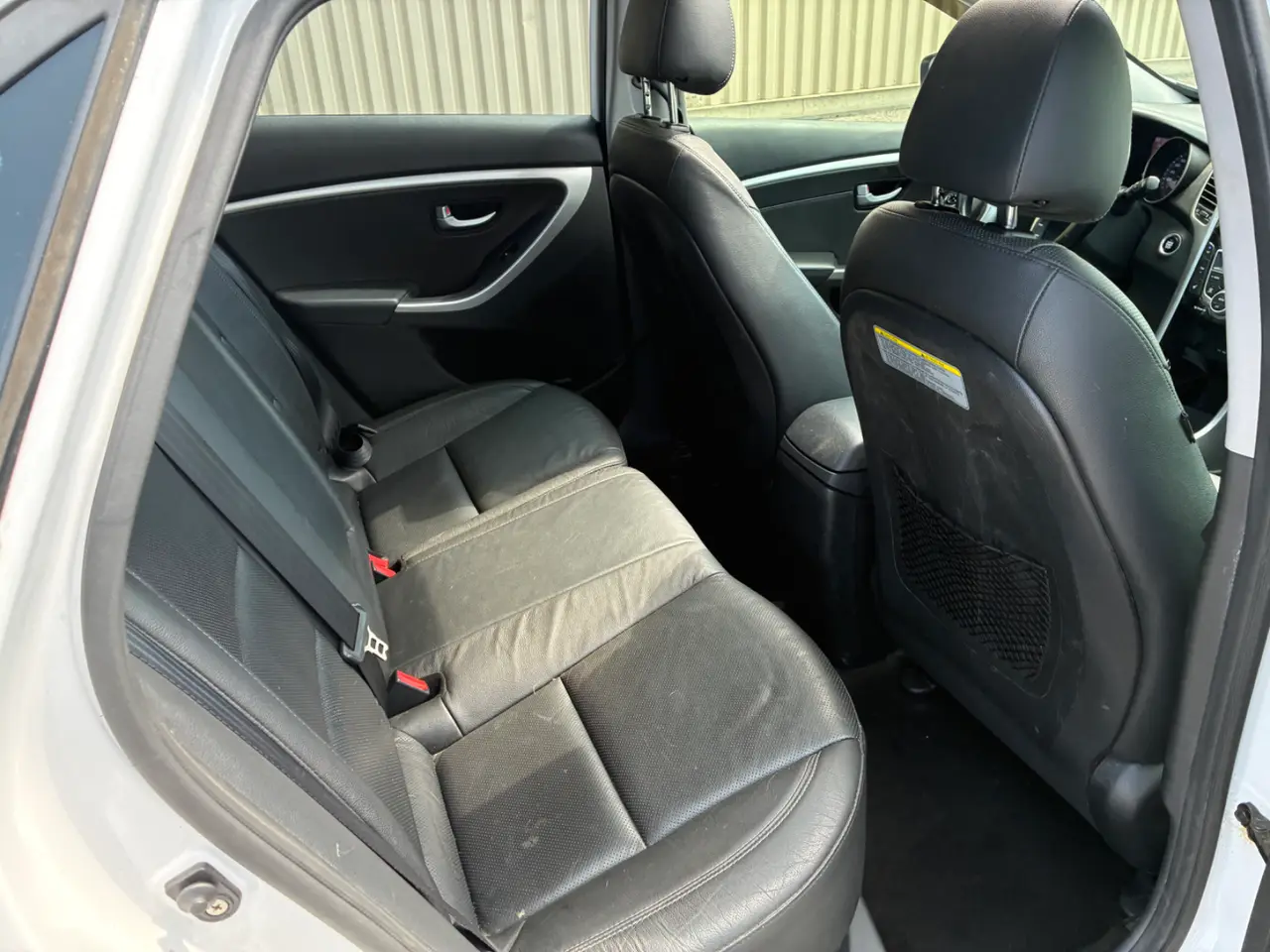 Hyundai  Elantra GT thumbnail 8