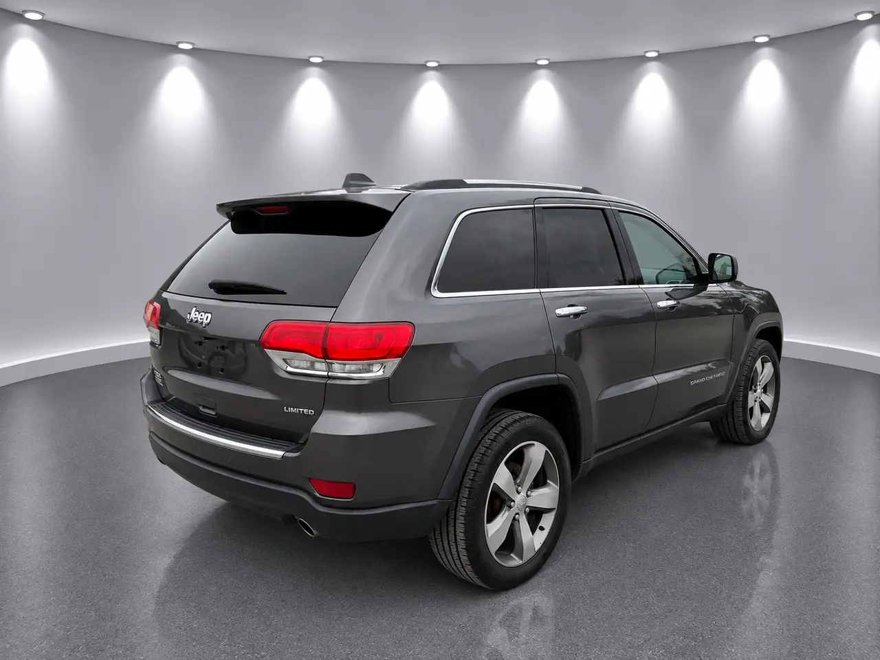 Jeep Grand Cherokee Limited miniature 3