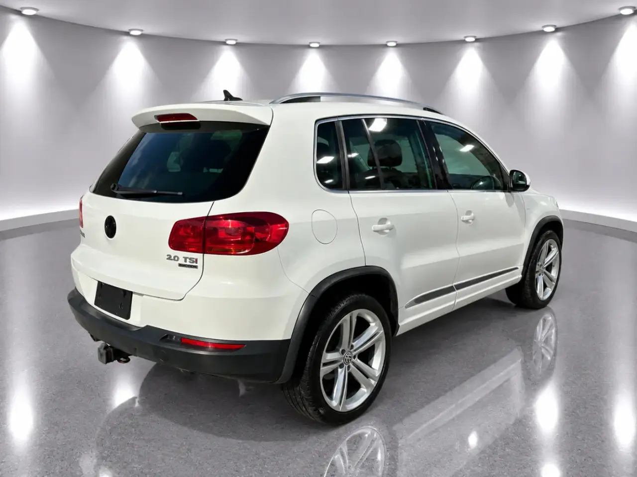 Volkswagen Tiguan Highline miniature 4