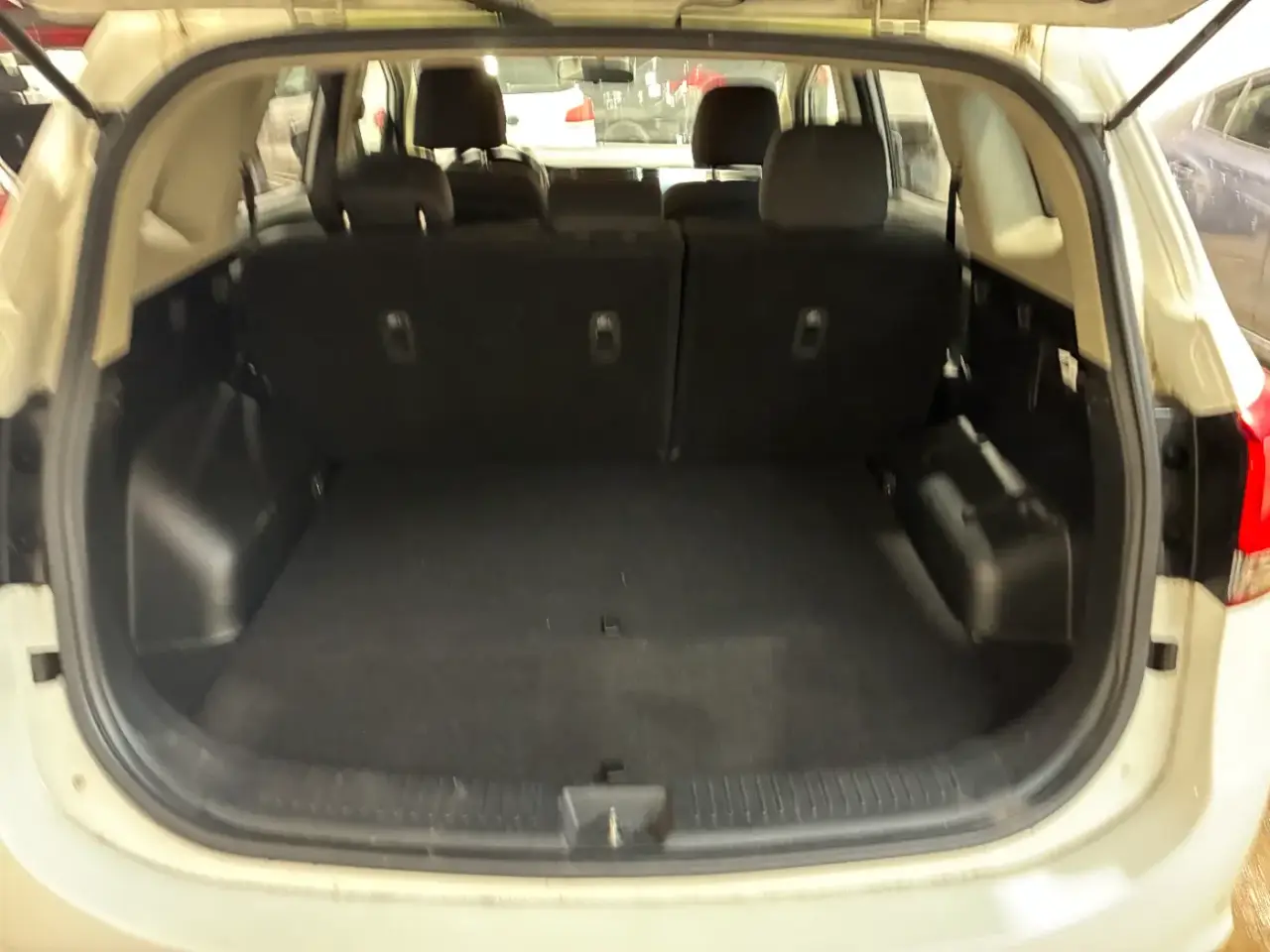 KIA Rondo miniature 7