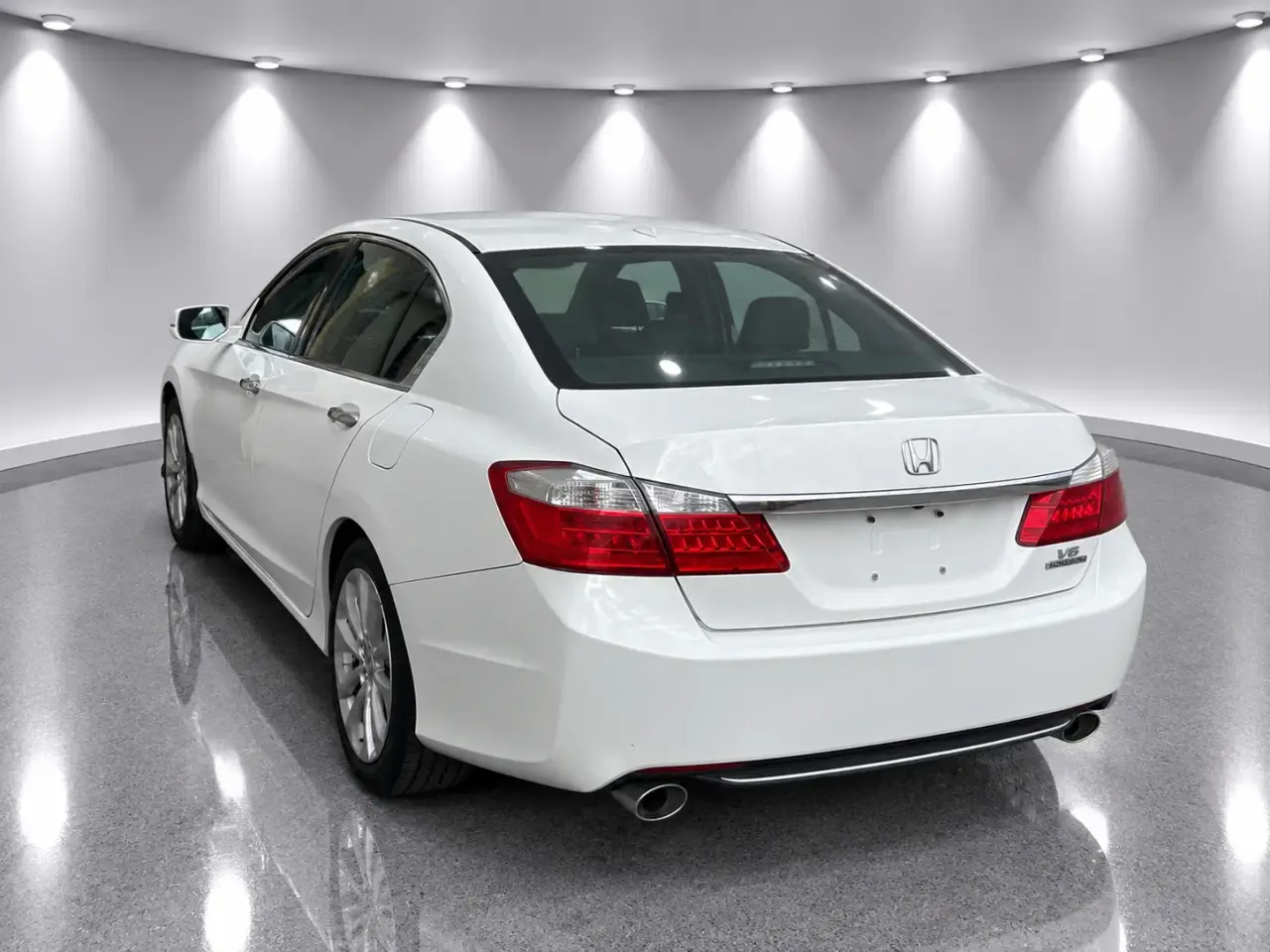 HONDA Accord Touring  miniature 2