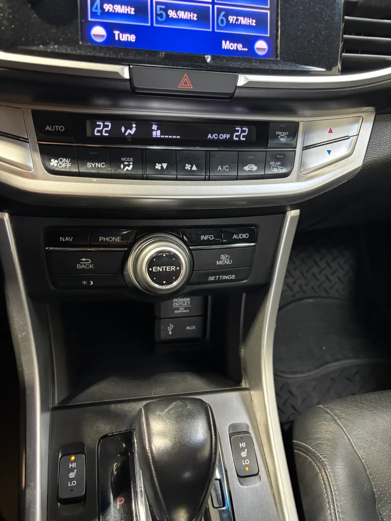 HONDA Accord Touring  miniature 11