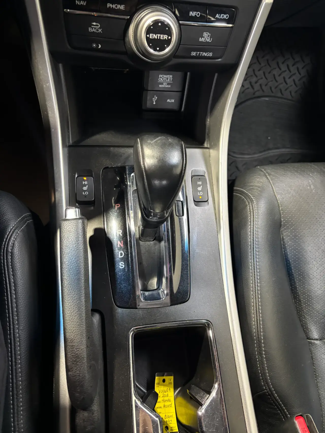 HONDA Accord Touring  miniature 12